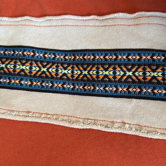 Aztec western crew neck - Picture 3 of 3